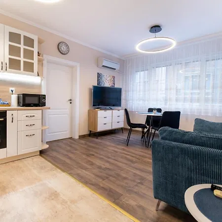 Heart Of The 2-bedroom * Plovdiv